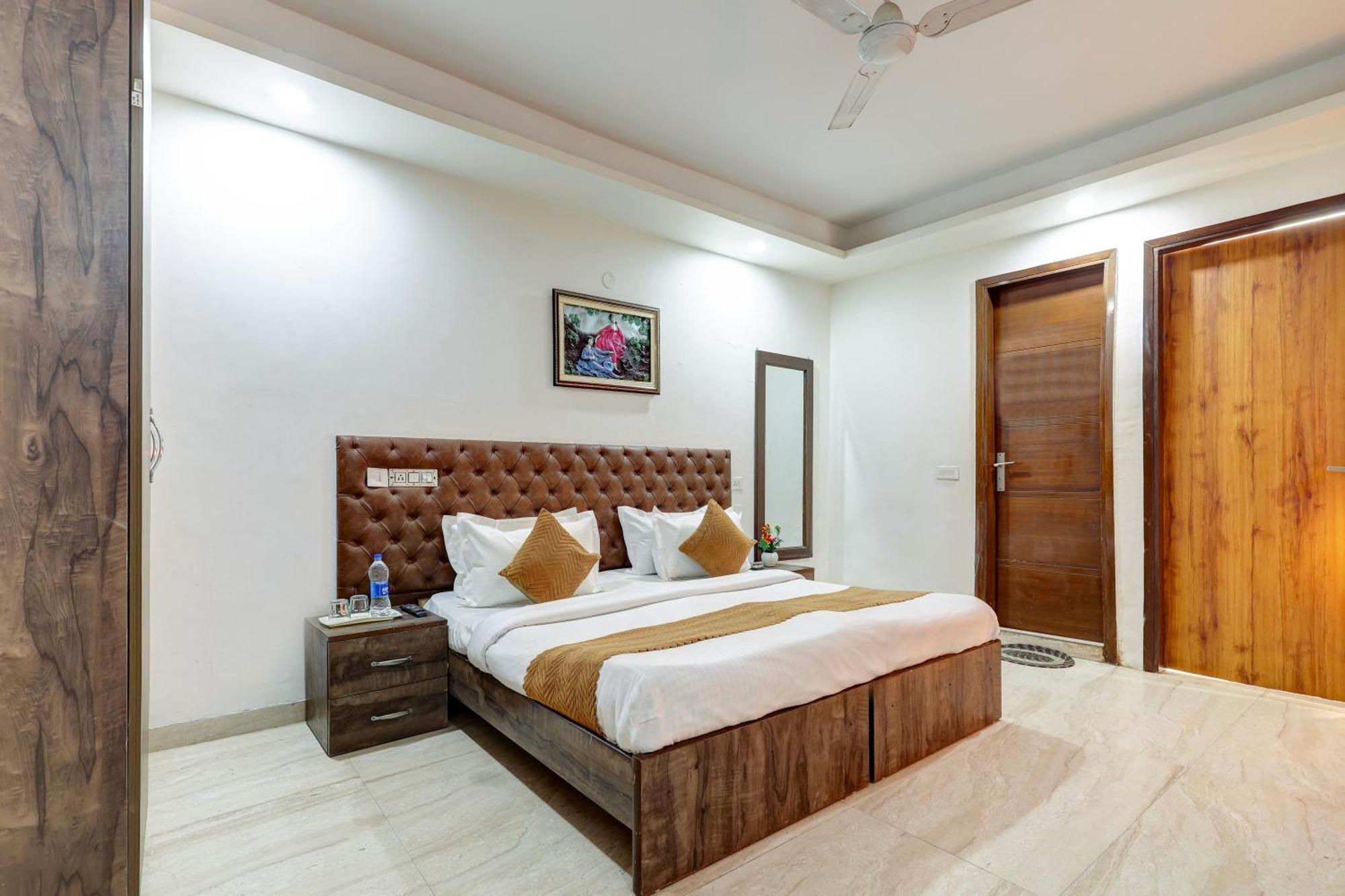 Hotel Aron By The Premium Villa New Delhi Exterior photo