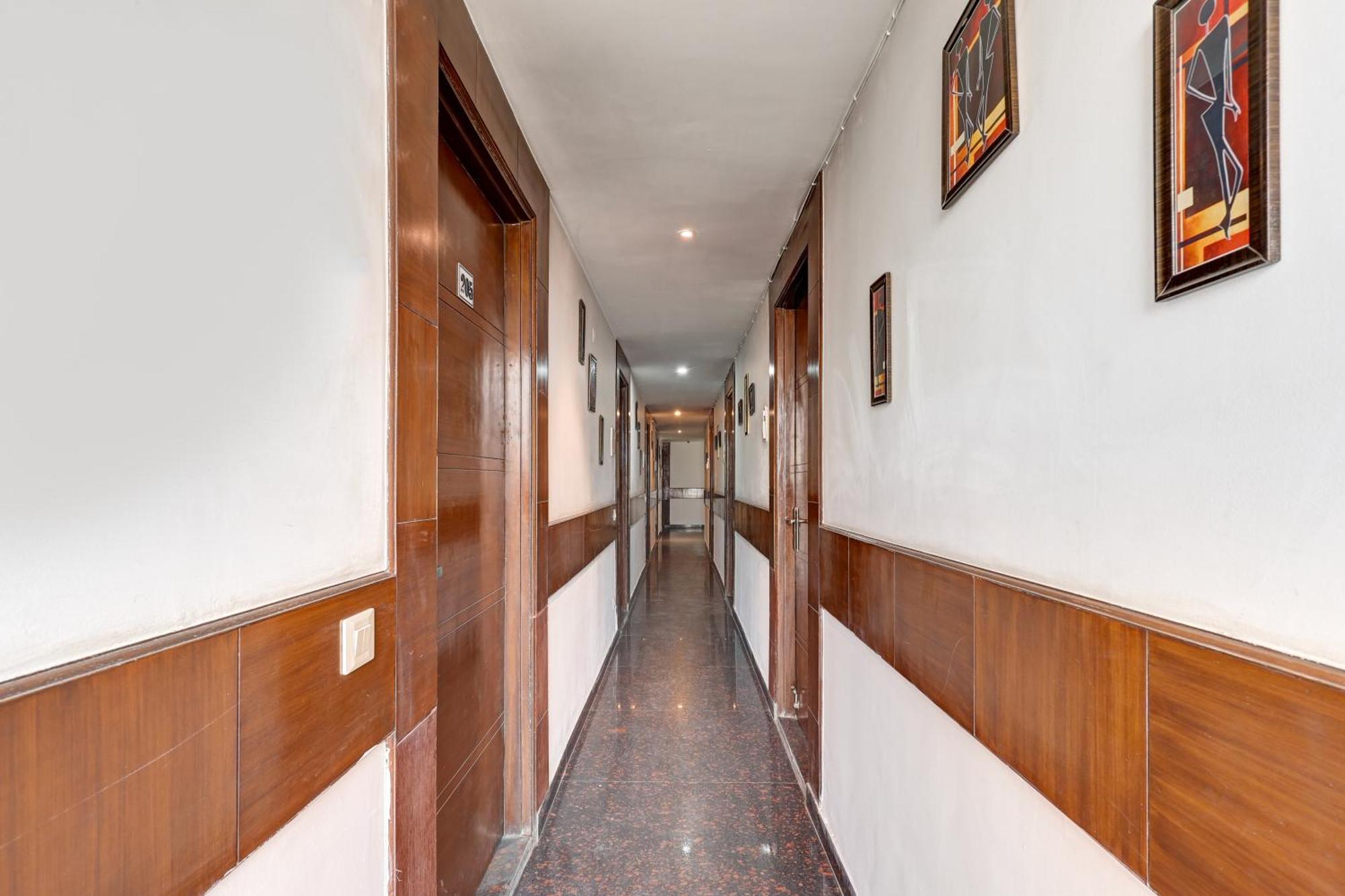 Hotel Aron By The Premium Villa New Delhi Exterior photo
