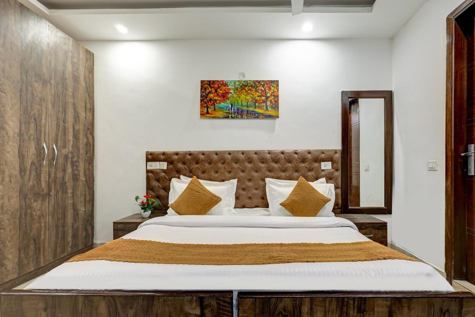 Hotel Aron By The Premium Villa New Delhi Exterior photo