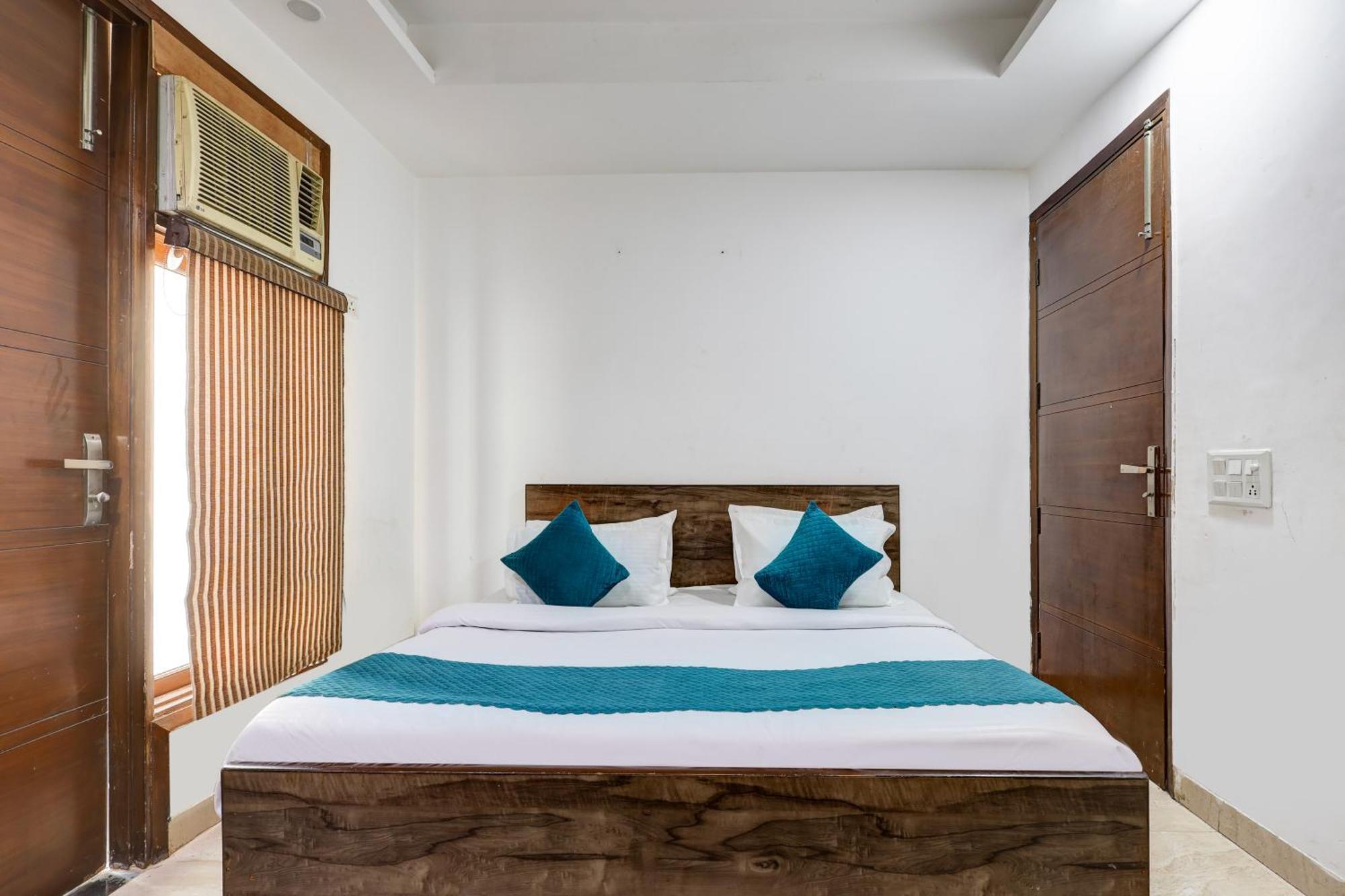 Hotel Aron By The Premium Villa New Delhi Exterior photo
