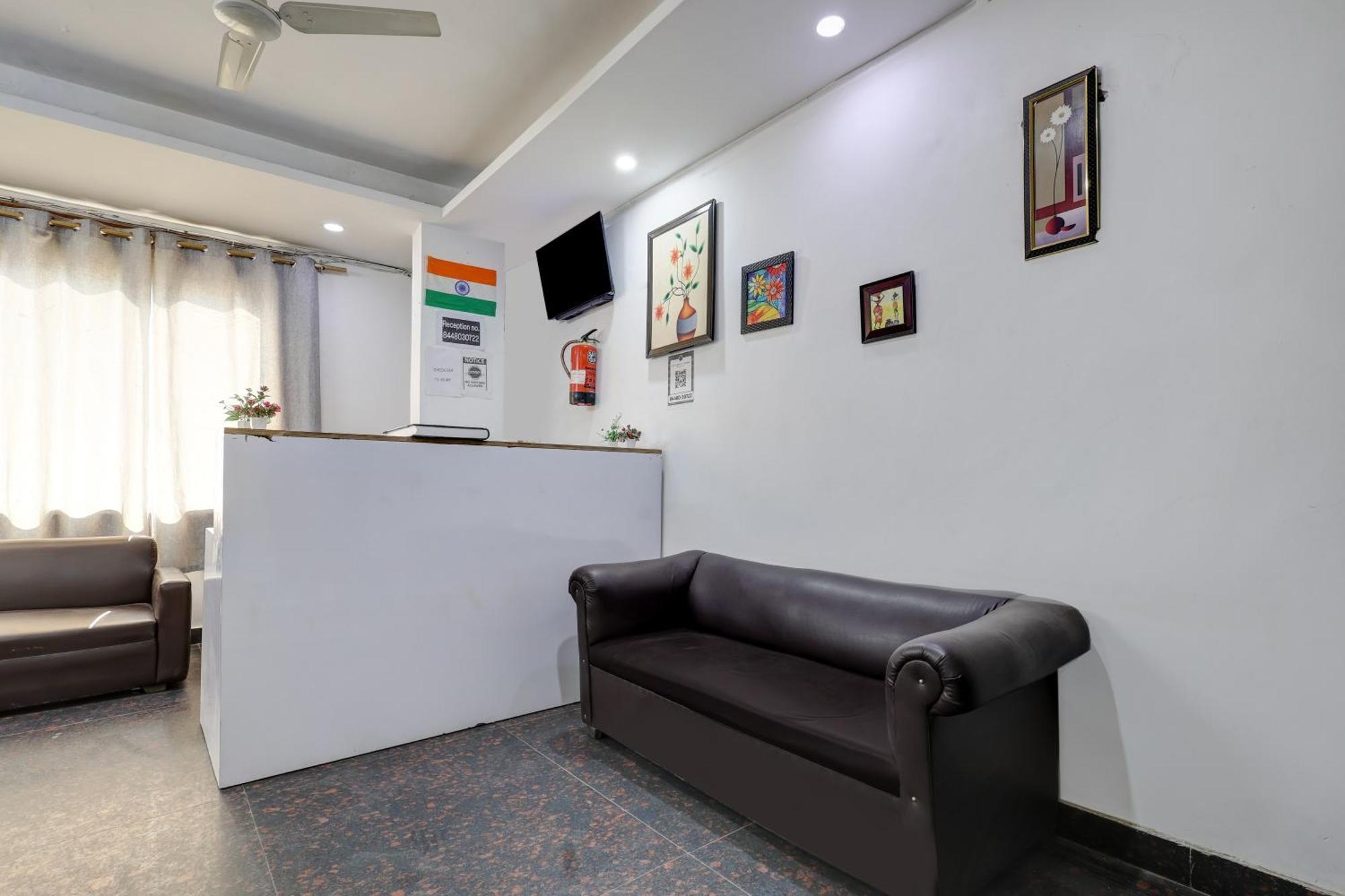 Hotel Aron By The Premium Villa New Delhi Exterior photo