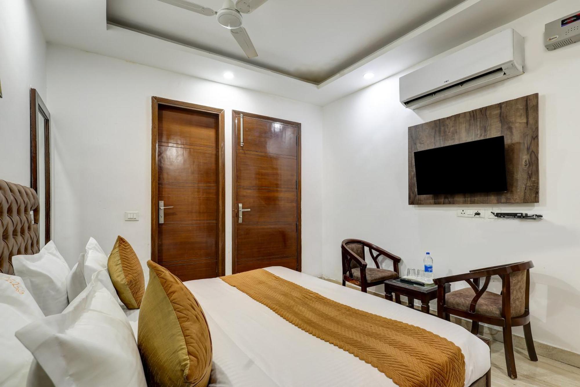 Hotel Aron By The Premium Villa New Delhi Exterior photo